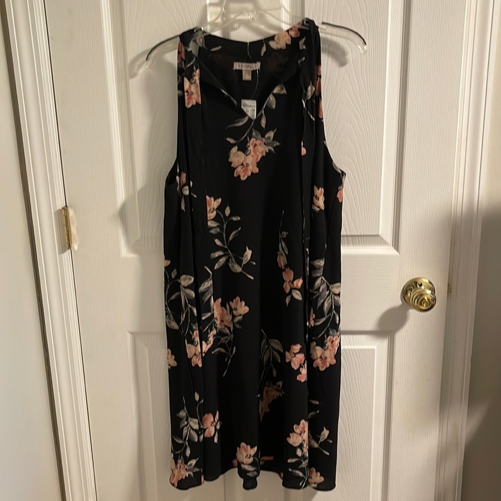 Brand New Floral Swing Dress Size XL